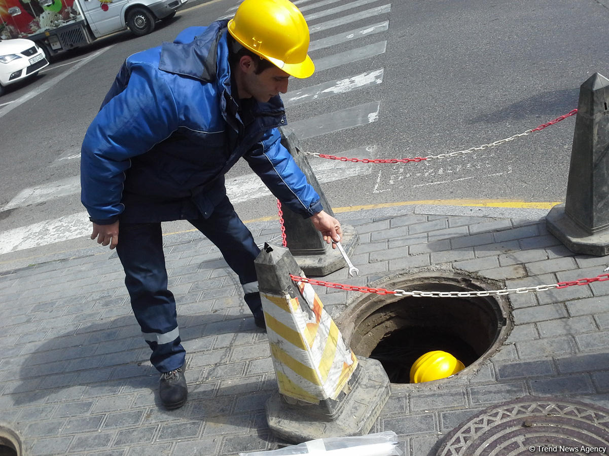 Оператор связи Баку временно приостановил работы по оптимизации кабельной сети