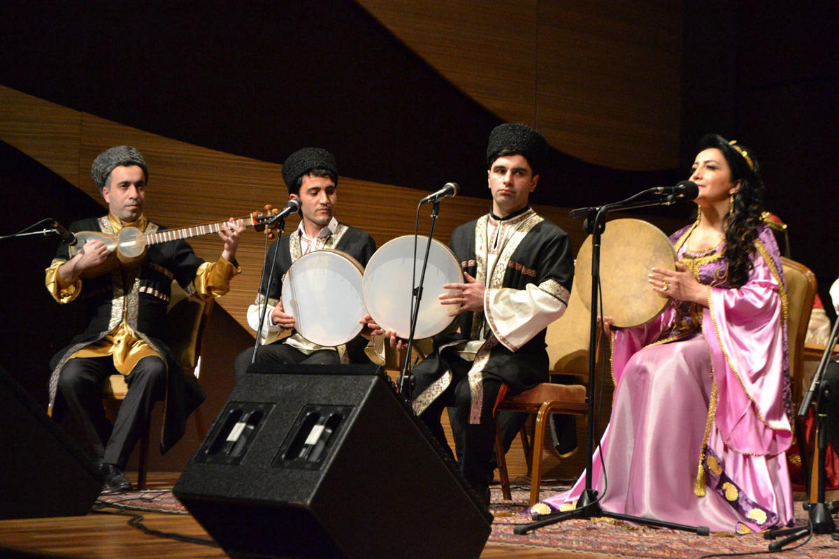 Beynəlxalq Muğam Mərkəzində "Bayatı-şıraz" dəstgahı adlı konsert proqramı keçirilib (FOTO)