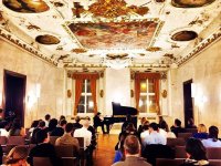 Азербайджанский музыкант  выступил в старинной Венской ратуше (ФОТО)