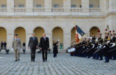 Official welcome ceremony held for President Aliyev in Paris (PHOTO)