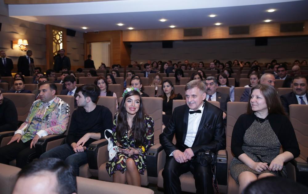 Вице-президент Фонда Гейдара Алиева Лейла Алиева приняла участие в презентации фильма "Азербайджан. Спасение джейранов" (ФОТО)