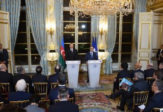 Президент Франции: Можно найти путь решения затянувшегося нагорно-карабахского конфликта