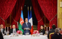От имени Президента Франсуа Олланда дан ужин в честь Президента Ильхама Алиева и Первой леди Мехрибан Алиевой (ФОТО)