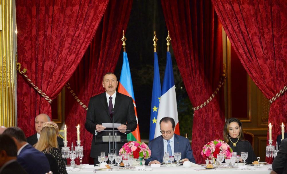 French president hosts dinner for President Aliyev, First Lady Mehriban Aliyeva (PHOTO)