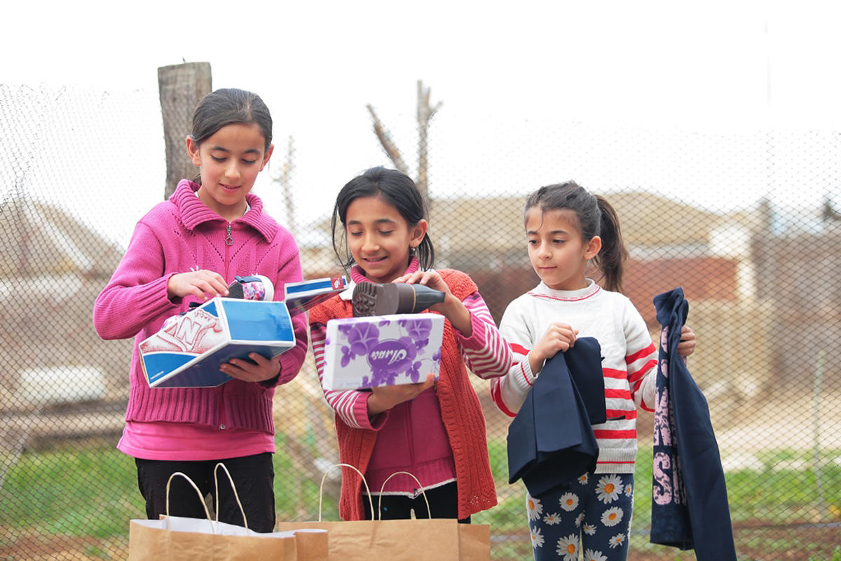 "Təmiz Şəhər" tullantılar arasından çıxan pulları uşaqlar üçün Novruz hədiyyəsinə çevirdi (FOTO)