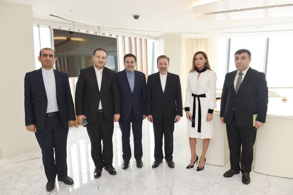 Первый вице-президент Азербайджана  приняла делегацию  по главе с министром связи Ирана (ФОТО)