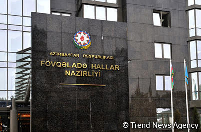 МЧС Азербайджана призвало население к осторожности в связи с ожидаемым сильным ветром