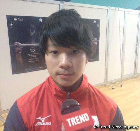 Мелкие ошибки не позволили выиграть "золото" на Кубке мира в Баку - японский гимнаст