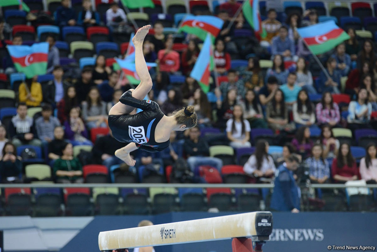 Bakıda idman gimnastikası üzrə Dünya Kubokunda final yarışlarının ikinci günü başladı (FOTO)