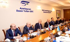 Azərbaycan və Özbəkistan yükdaşımalarla bağlı memorandum imzalayıb (FOTO)
