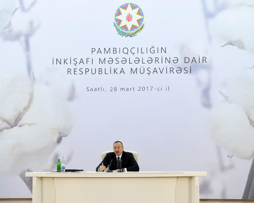 Президент Ильхам Алиев принимает участие в республиканском совещании по развитию хлопководства (ФОТО) (версия 2)