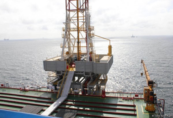 Liebherr-MCCtec Rostock to deliver cranes offshore Azerbaijan