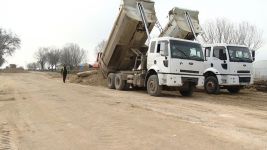 Salyan-Şirvan avtomobil yolunun 6 km-lik hissəsi hazırdır (FOTO/VİDEO)