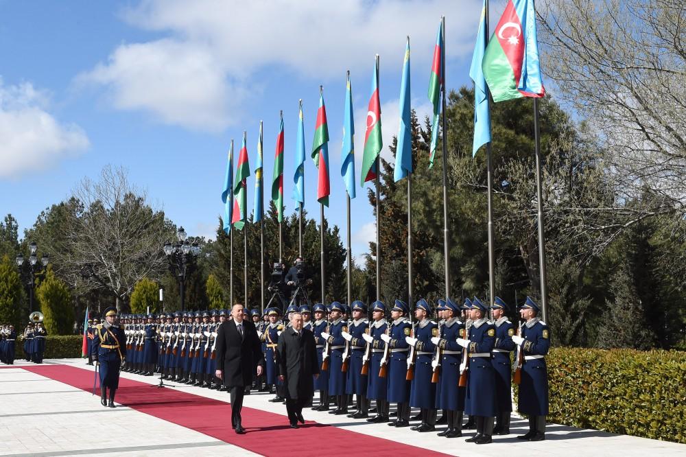 Official welcoming ceremony held for Kazakh president (PHOTO)