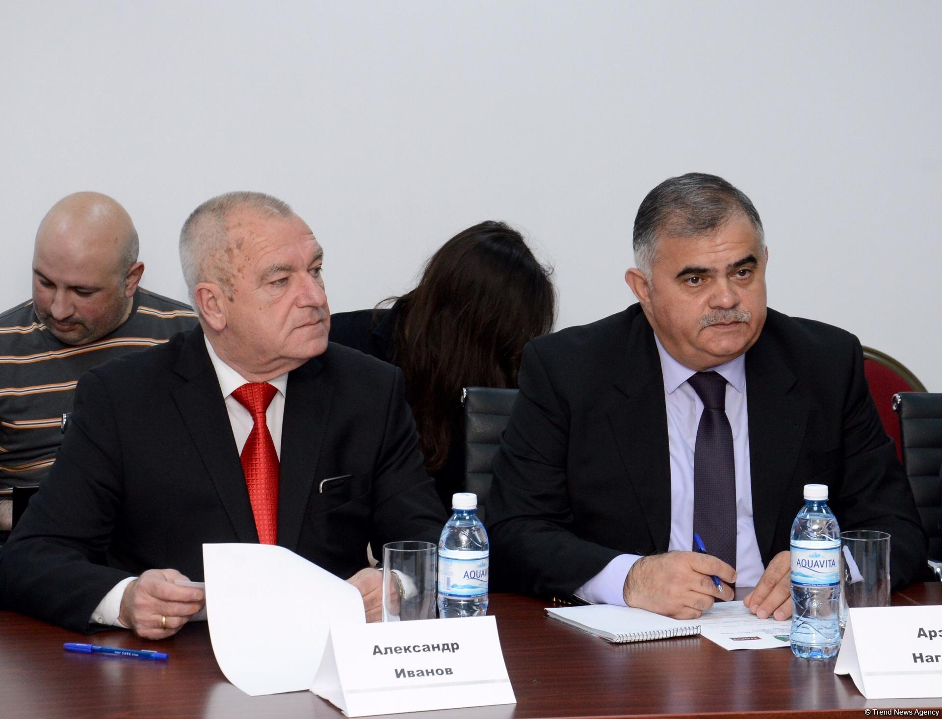 Round table on 25th anniversary of Azerbaijan-Russia ties kicks off in Baku (PHOTO)
