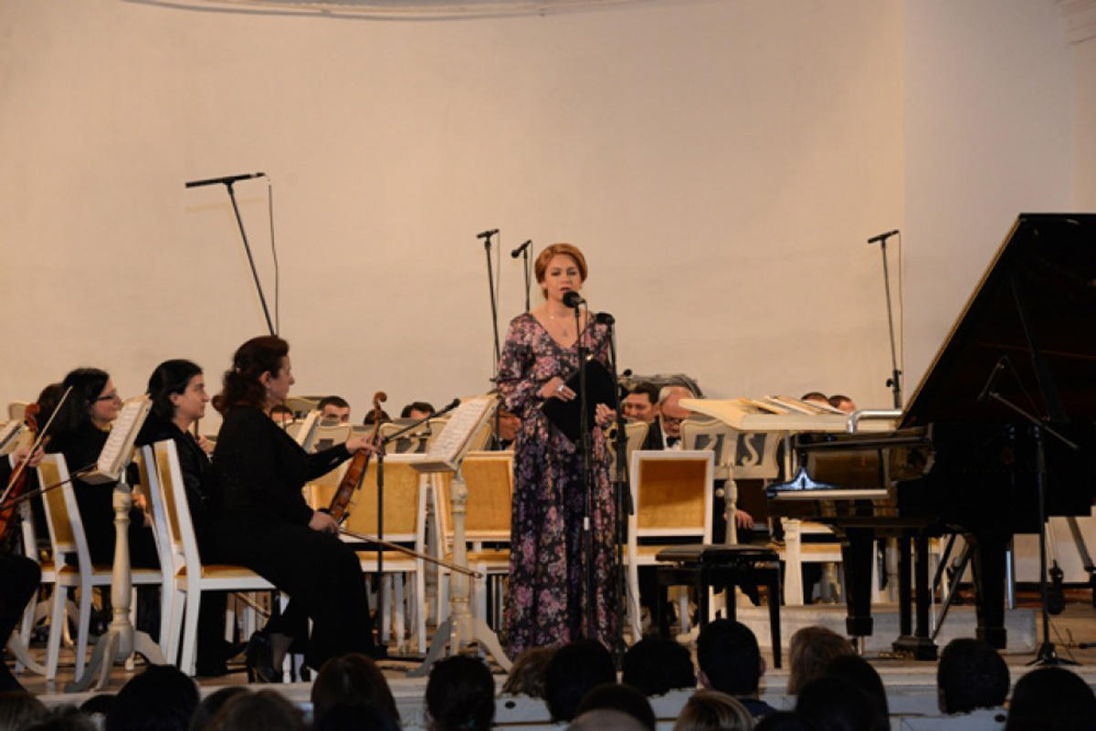 В Баку отметили юбилей музыкальной школы имени Шовкет Алекперовой (ФОТО)