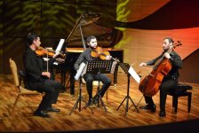 "Жемчужины классической музыки" на сцене Международного центра мугама (ФОТО)