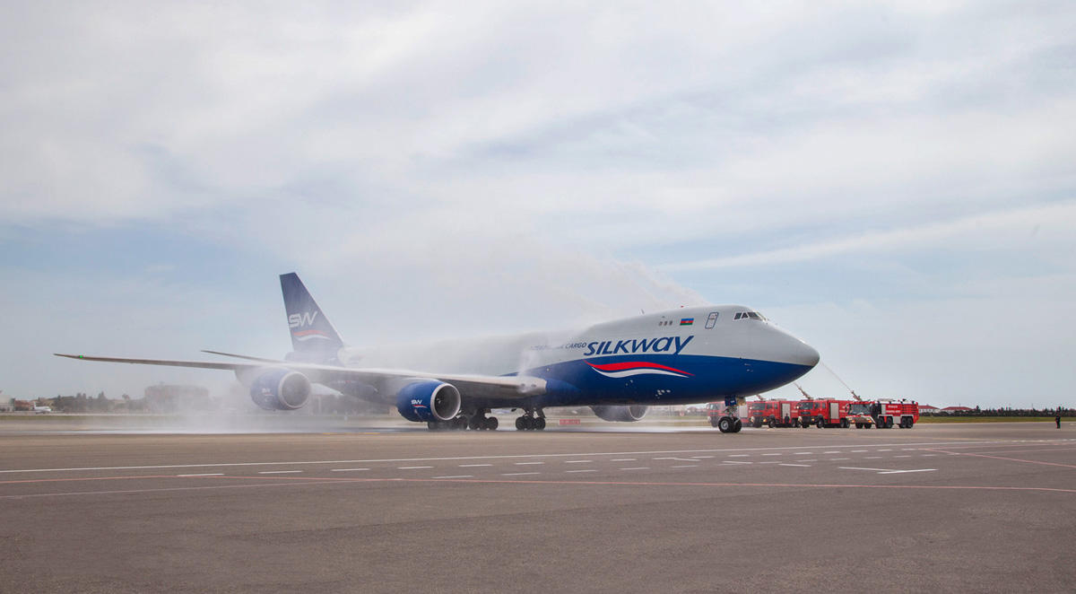 Silk Way Airlines пополнила флот еще одним грузовым самолетом Boeing 747-8F (ФОТО)