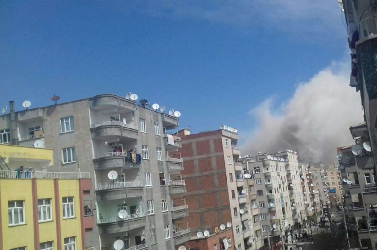 На юго-востоке Турции прогремел мощный взрыв, есть пострадавшие (Обновлено) (ФОТО/ВИДЕО)