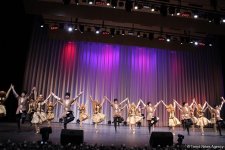 Гостям Исламиады представлено музыкальное и танцевальное искусство Азербайджана (ФОТО) - Gallery Thumbnail