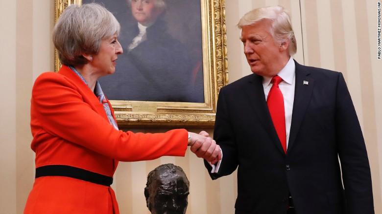 İngiltere Başbakanı May ile ABD Başkanı Trump telefonda görüştü