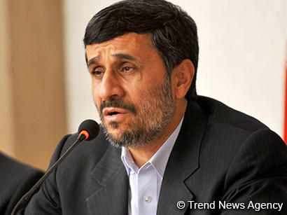 Несмотря на запрет, экс-президент Ирана Ахмадиниджад зарегистрировался в качестве кандидата в президенты