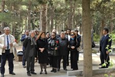 В Баку почтили память народной артистки Азербайджана Фатмы Гадри (ФОТО)