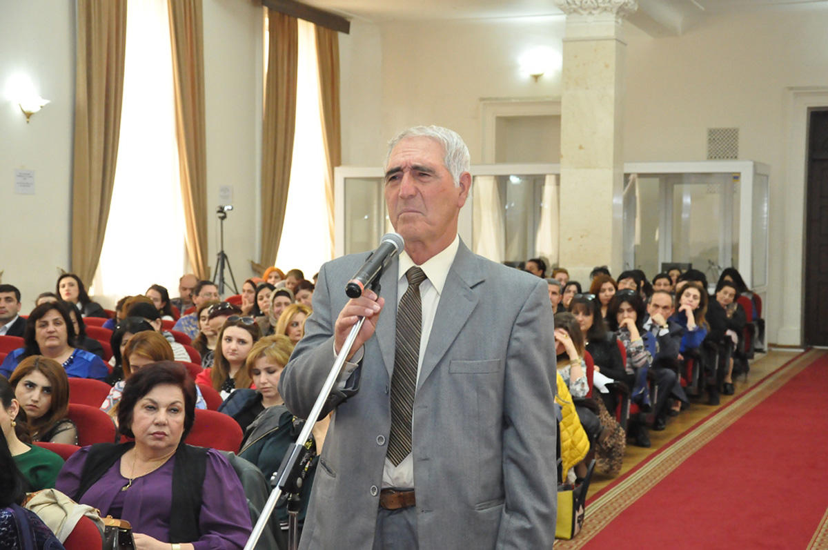 Əfqan Abdullayev ADU-nun professor-müəllim heyəti ilə görüşüb (FOTO)