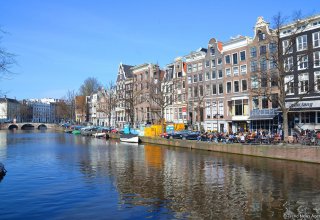 В Амстердаме запретили проводить туры по Кварталу красных фонарей