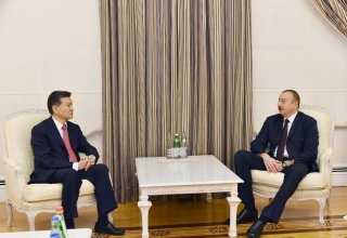 President Ilham Aliyev receives FIDE president