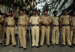 At least 8 killed in eastern India in fighting over control for sandpits