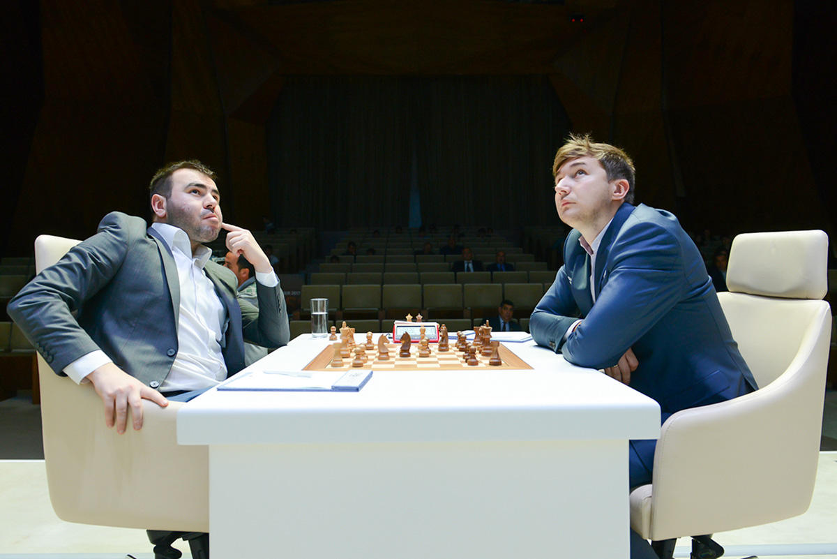 Противостояние "Реала" и "Барселоны" дошло до шахматного турнира в Азербайджане (ФОТО)