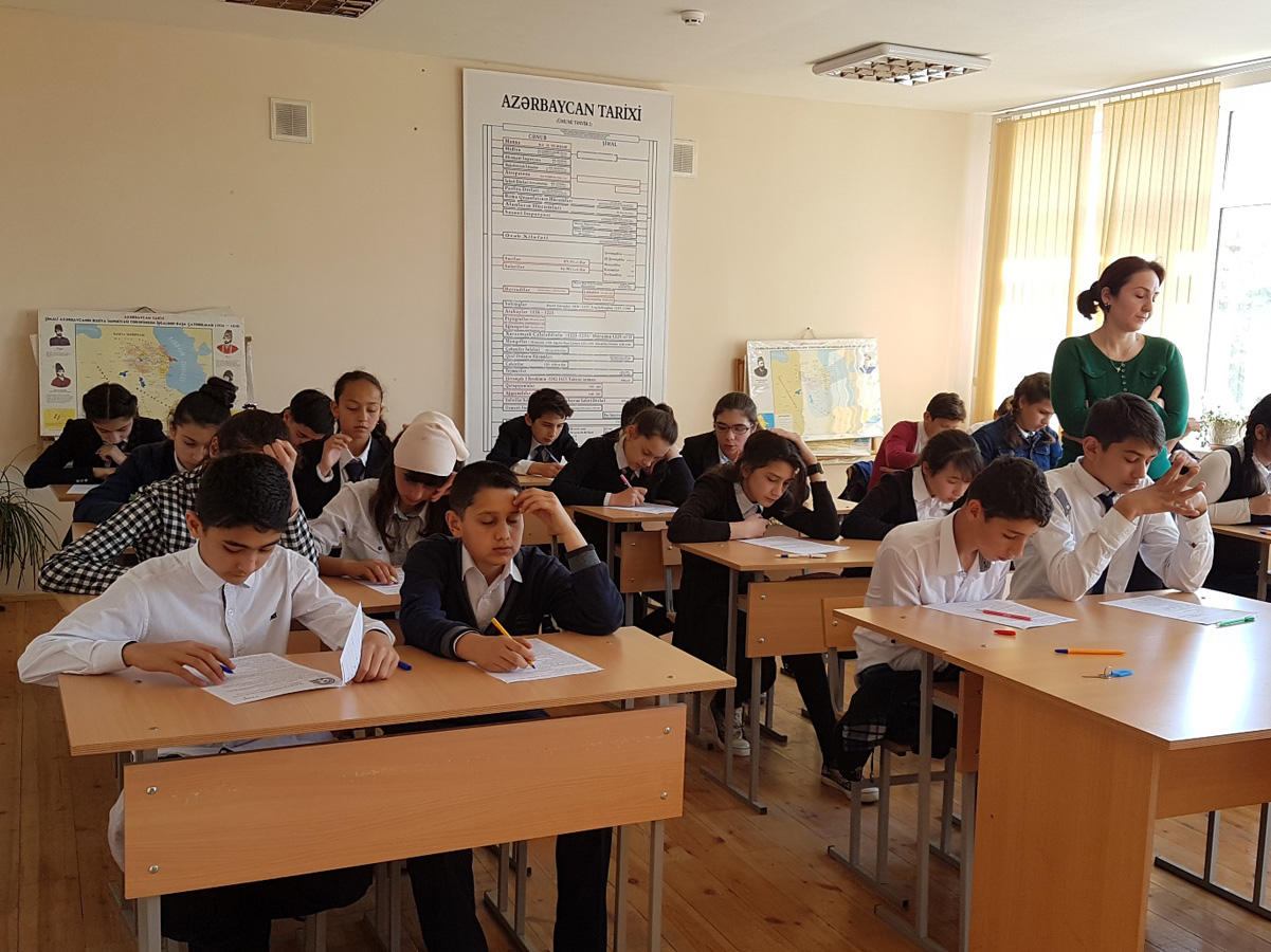 В Азербайджане число учащихся увеличилось на более чем 230 тыс. человек