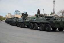 Rusiyadan Azərbaycana müasir silah və hərbi texnikanın yeni partiyası gətirilib (FOTO/VİDEO)