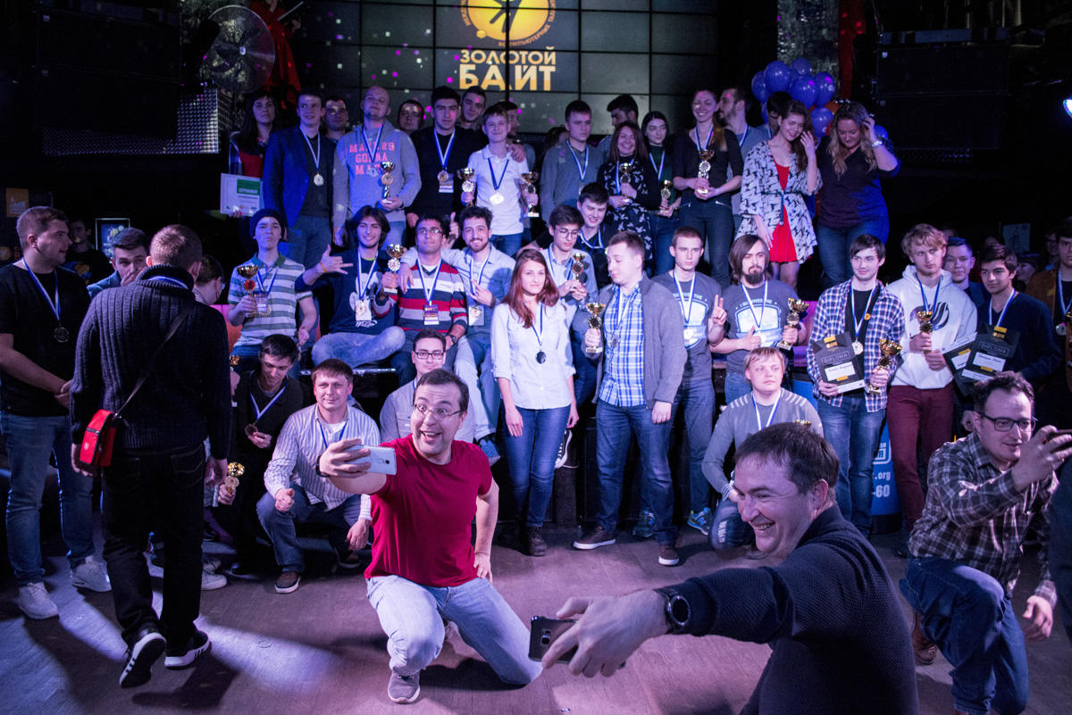 Блестящая победа азербайджанских IT-шников в Киеве: приз -$20 000 (ФОТО)