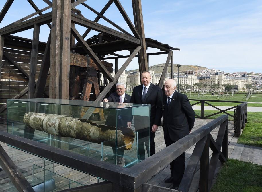 Ilham Aliyev views oil well in Bibiheybat after reconstruction (PHOTO)