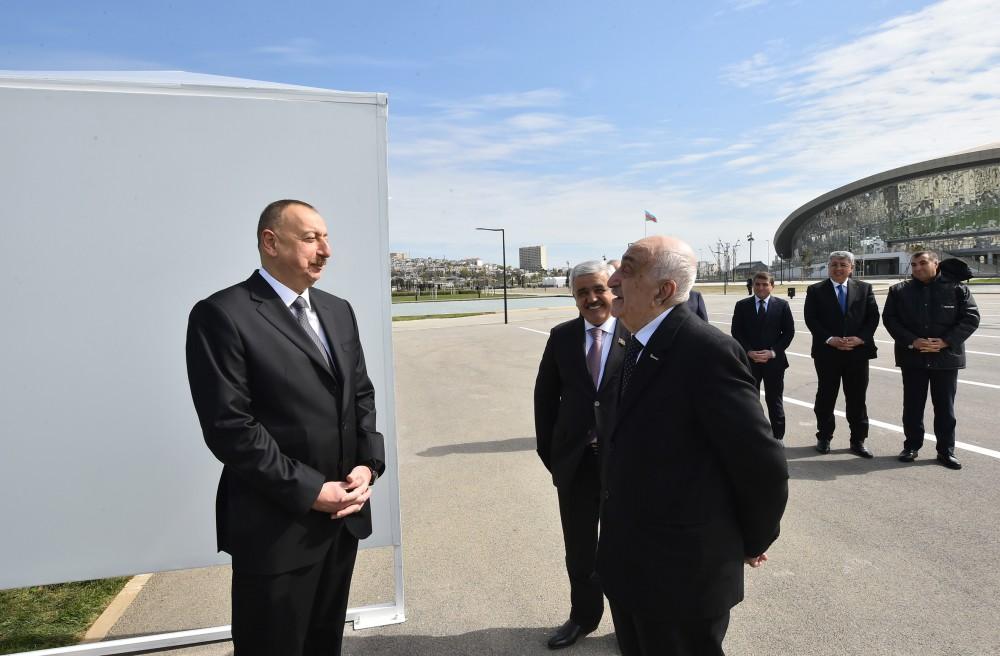 Ilham Aliyev views oil well in Bibiheybat after reconstruction (PHOTO)