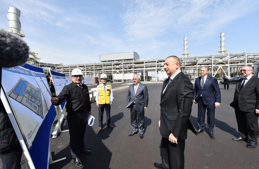 Prezident İlham Əliyev Sumqayıtda karbamid zavodunun tikintisində işlərin gedişi ilə tanış olub (FOTO) (YENİLƏNİB)