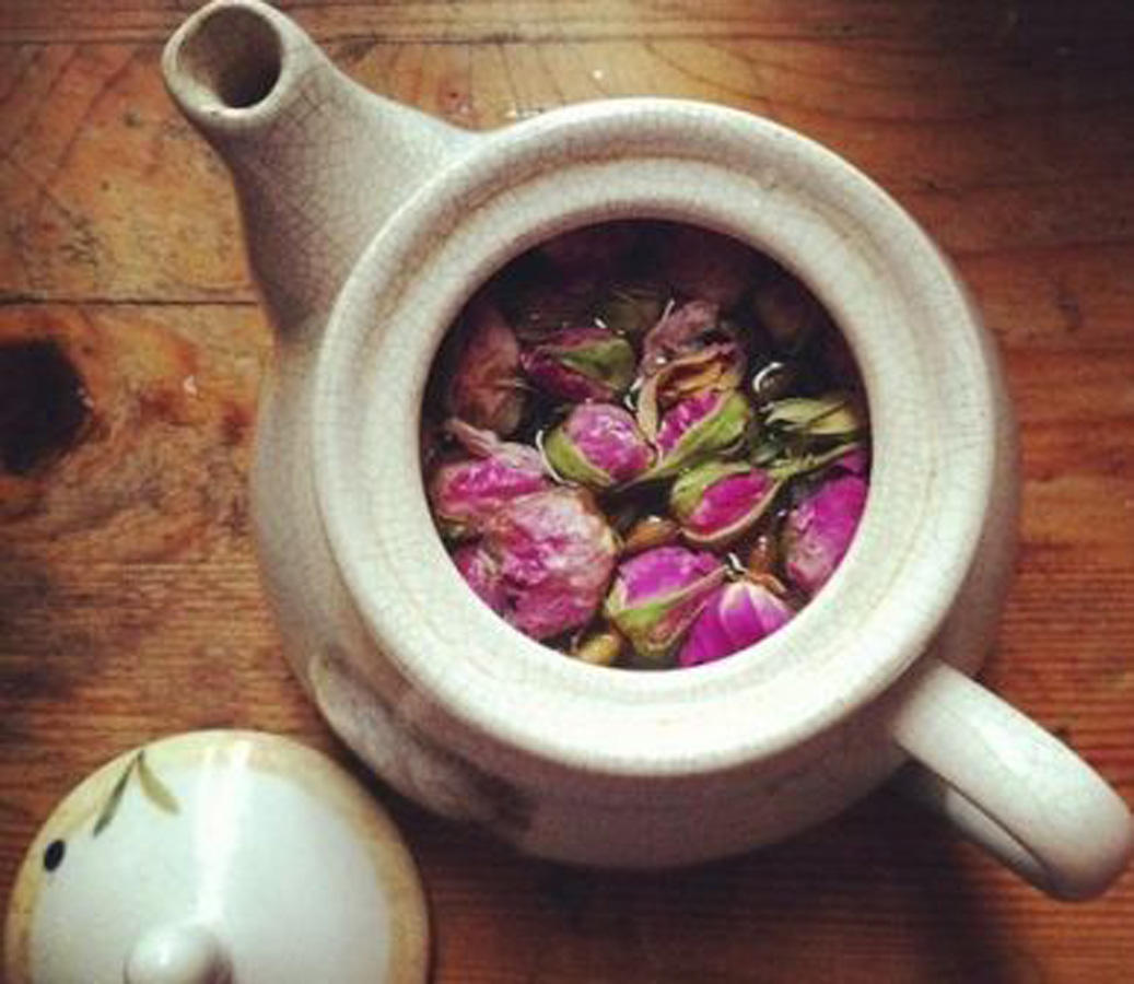 Чай из лепестков розы – аристократическое лекарство (ФОТО)