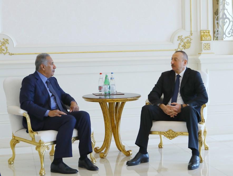 Президент Ильхам Алиев: В Азербайджане для комфортной жизни людей вложены инвестиции в большом объеме  (версия 2)