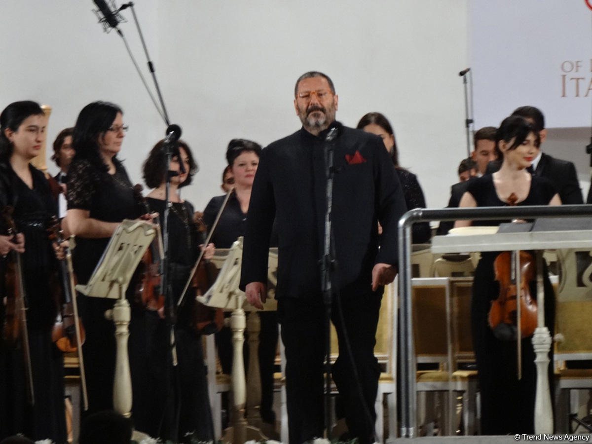 O Patria Mia, или Восторг зрителей! Посвящение семье посла Италии в Азербайджане (ФОТО)