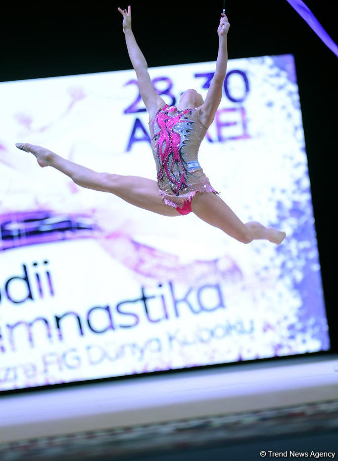 Bədii gimnastika üzrə Dünya Kuboku yarışlarında (FOTO)
