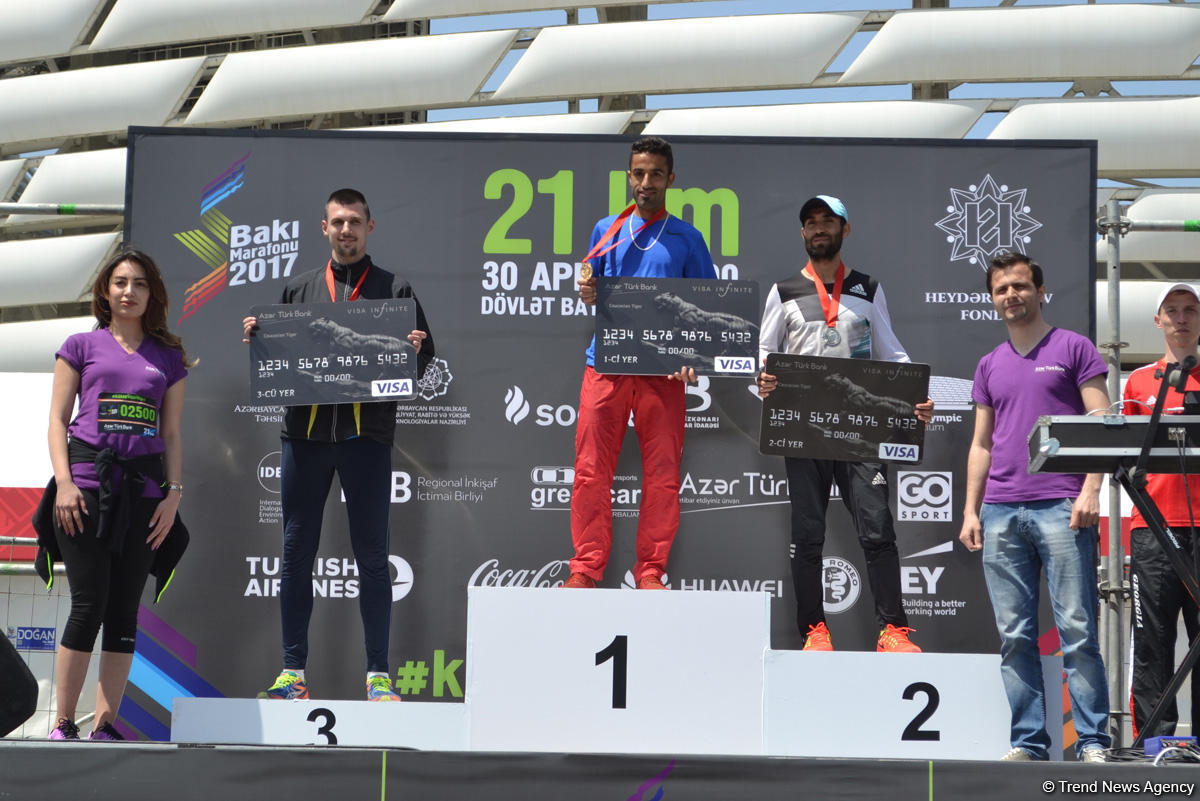 Церемония награждения победителей "Бакинского марафона 2017" (ФОТОРЕПОРТАЖ)