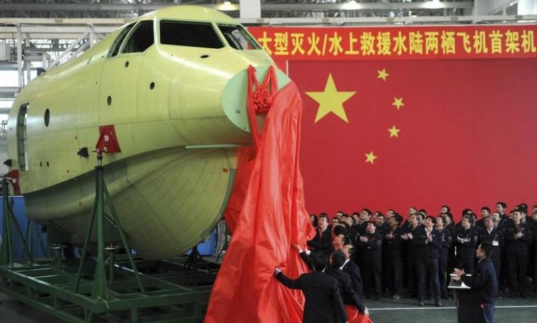China-built amphibious aircraft takes maiden flight