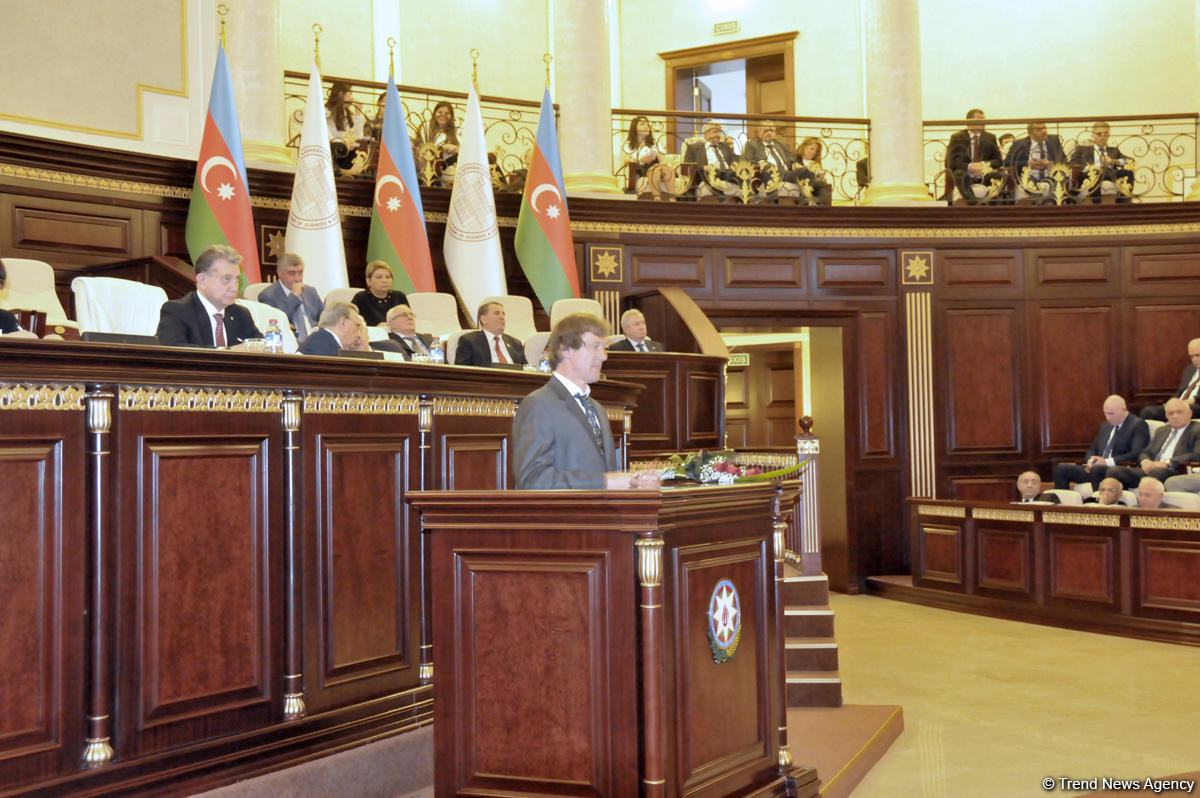 Nərgiz Paşayeva: "Ən müqəddəs vəzifəmiz – Nizami Gəncəvinin adını Oksford Universitetində daimi yaşatmaqdır" (FOTO)