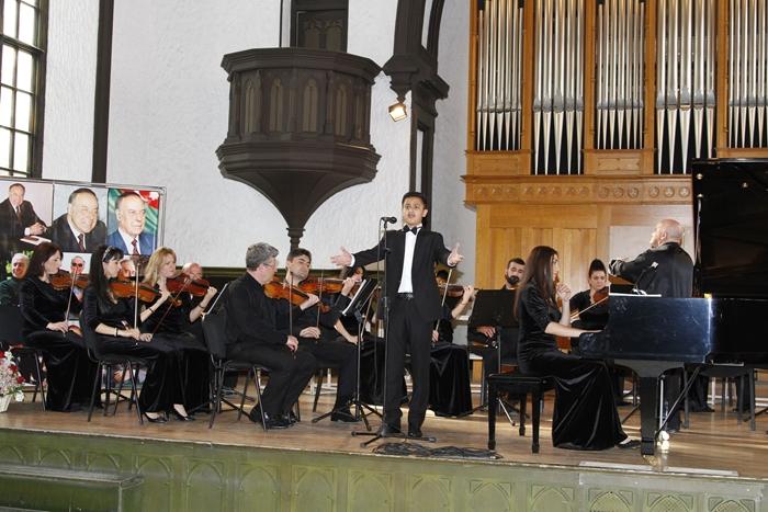 Ümummilli lider Heydər Əliyevin anadan olmasının 94-cü ildönümünə həsr olunmuş konsert keçirilib (FOTO)
