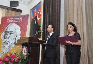 В Баку отметили 156-летие индийского нобелевского лауреата Рабиндраната Тагора (ФОТО)
