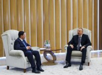 Ilham Aliyev meets World Tourism Organization’s secretary general (PHOTO)