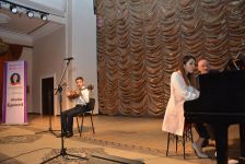 Uşaq musiqi məktəbi hesabat konserti verib (FOTO)