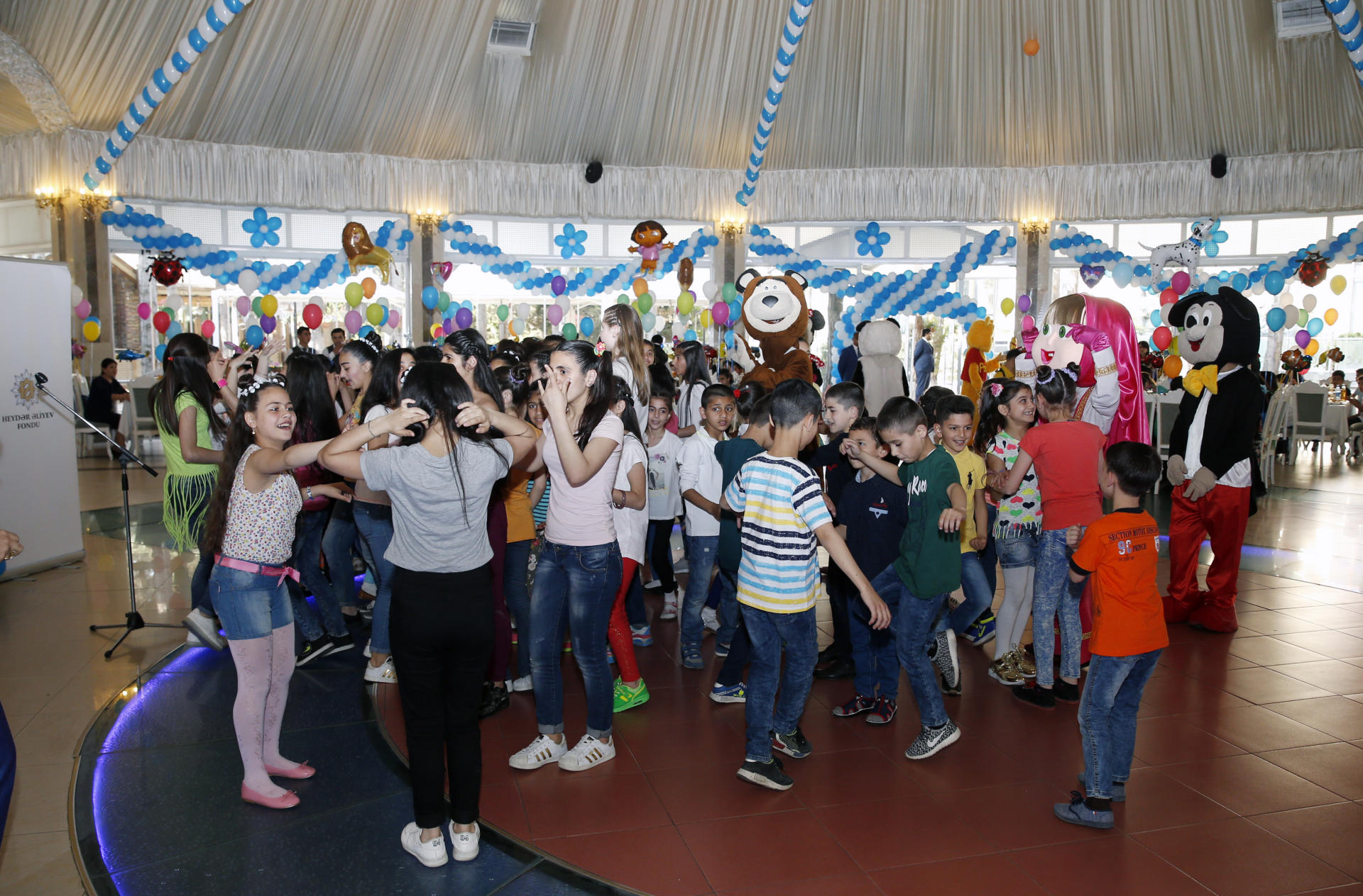 Вице-президент Фонда Гейдара Алиева Лейла Алиева приняла участие в празднике для детей, нуждающихся в особой заботе (ФОТО)